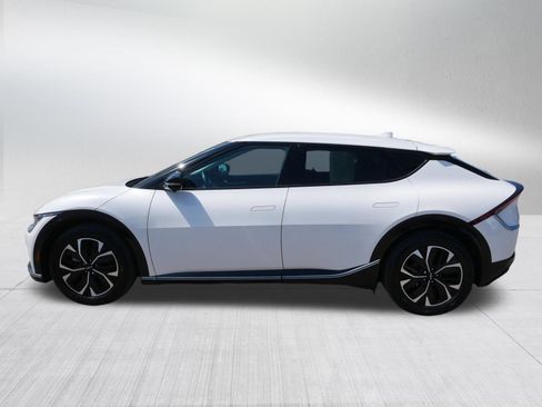 Certified 2024 Kia EV6 Wind w/ Wind Technology Package AWD/4WD image 4