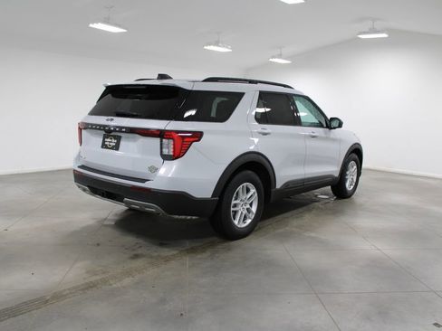 New 2026 Ford Explorer Active w/ Active Comfort Package image 8