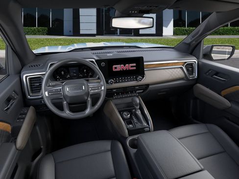 New 2026 GMC Canyon Denali AWD/4WD image 15
