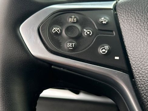 Used 2023 Chevrolet Traverse LT w/ LT Premium Package image 33