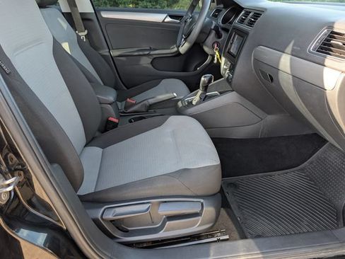 Used 2018 Volkswagen Jetta S FWD image 20