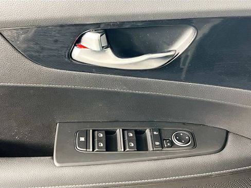 Used 2023 Kia Forte GT-Line w/ GT-Line Technology Package FWD image 19