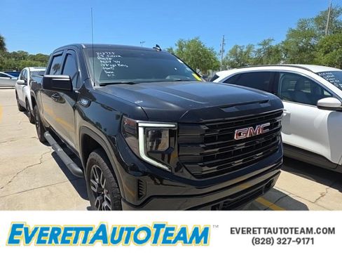 Used 2025 GMC Sierra 1500 Elevation AWD/4WD image 1