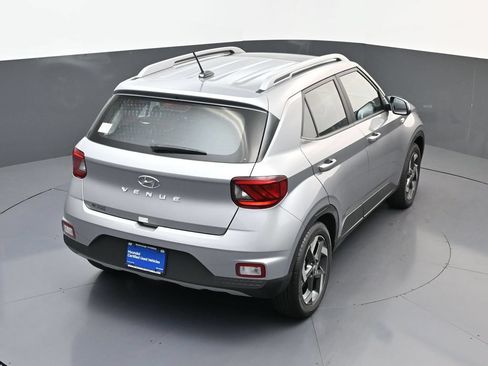 Certified 2026 Hyundai Venue SEL FWD image 17