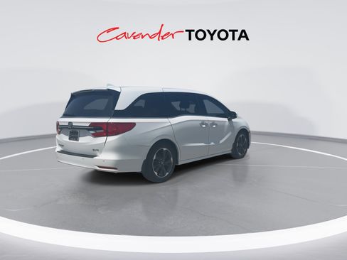 Used 2024 Honda Odyssey Elite image 8
