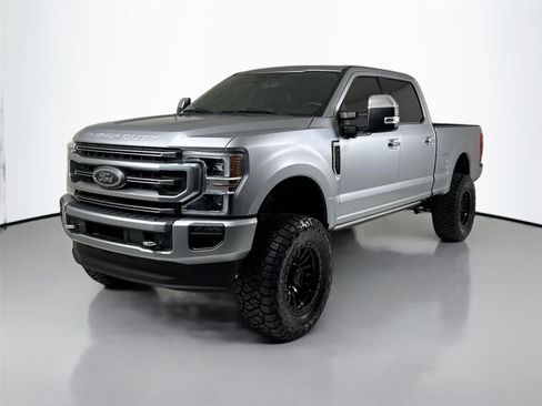 Used 2022 Ford F350 Platinum w/ FX4 Off-Road Package AWD/4WD image 10