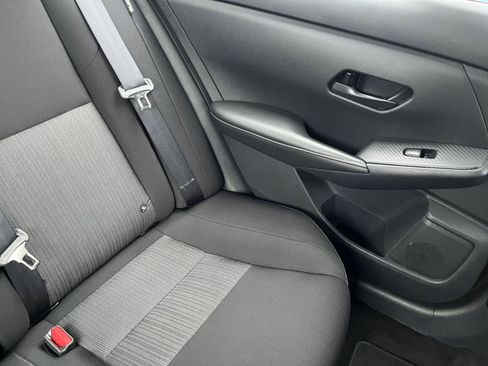 Used 2025 Nissan Sentra SV image 35