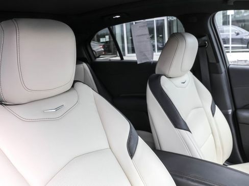 Used 2023 Cadillac XT4 Sport AWD/4WD image 41
