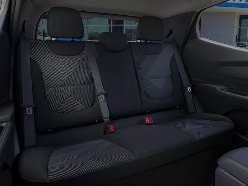 New 2027 Chevrolet Bolt LT w/ Comfort Package FWD image 17