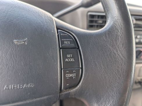 Used 2001 Ford F250 XLT RWD image 16