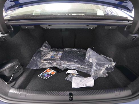 Used 2026 BMW 530i w/ Premium Package RWD image 12