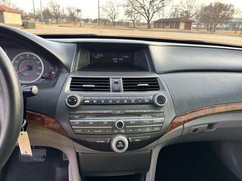 Used 2012 Honda Accord EX image 19