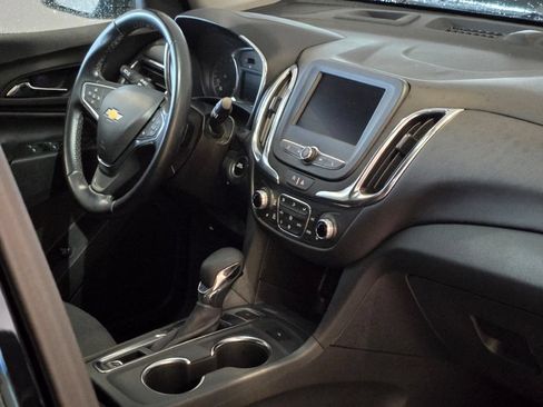 Certified 2024 Chevrolet Equinox LT AWD/4WD image 8