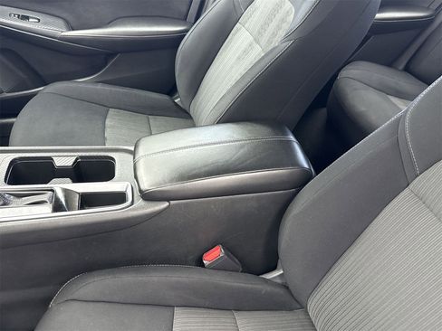 Used 2023 Nissan Sentra SV image 26