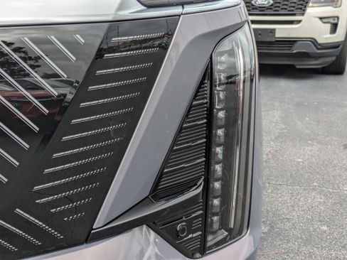 New 2026 Cadillac Vistiq Luxury w/ LPO, Floor Liner Package image 32