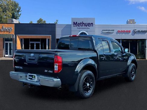 Used 2021 Nissan Frontier SV AWD/4WD image 4