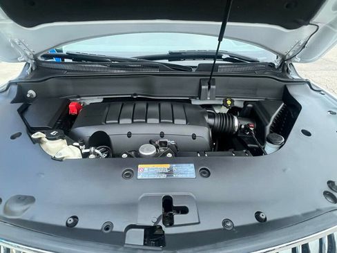 Used 2016 Buick Enclave Leather image 9