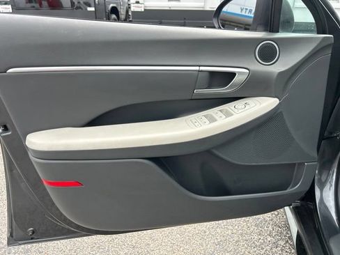 Used 2023 Hyundai Sonata SEL FWD image 11