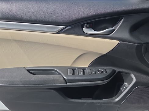 Certified 2020 Honda Civic LX image 34