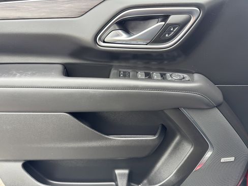 Used 2023 Chevrolet Tahoe Z71 w/ Z71 Off-Road Package image 10