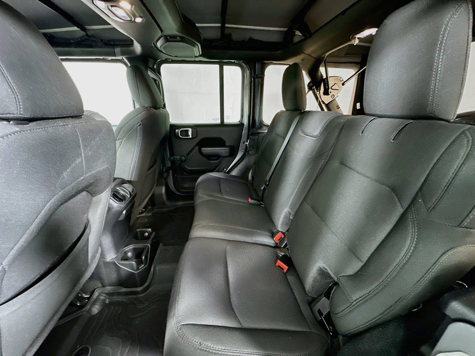 Used 2023 Jeep Wrangler Unlimited Sport AWD/4WD image 22