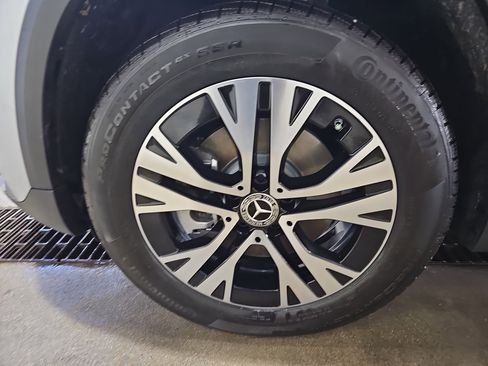 Certified 2025 Mercedes-Benz GLA 250 image 35