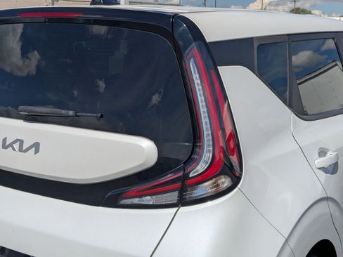 Certified 2023 Kia Soul GT-Line w/ GT-Line Technology Package FWD image 11