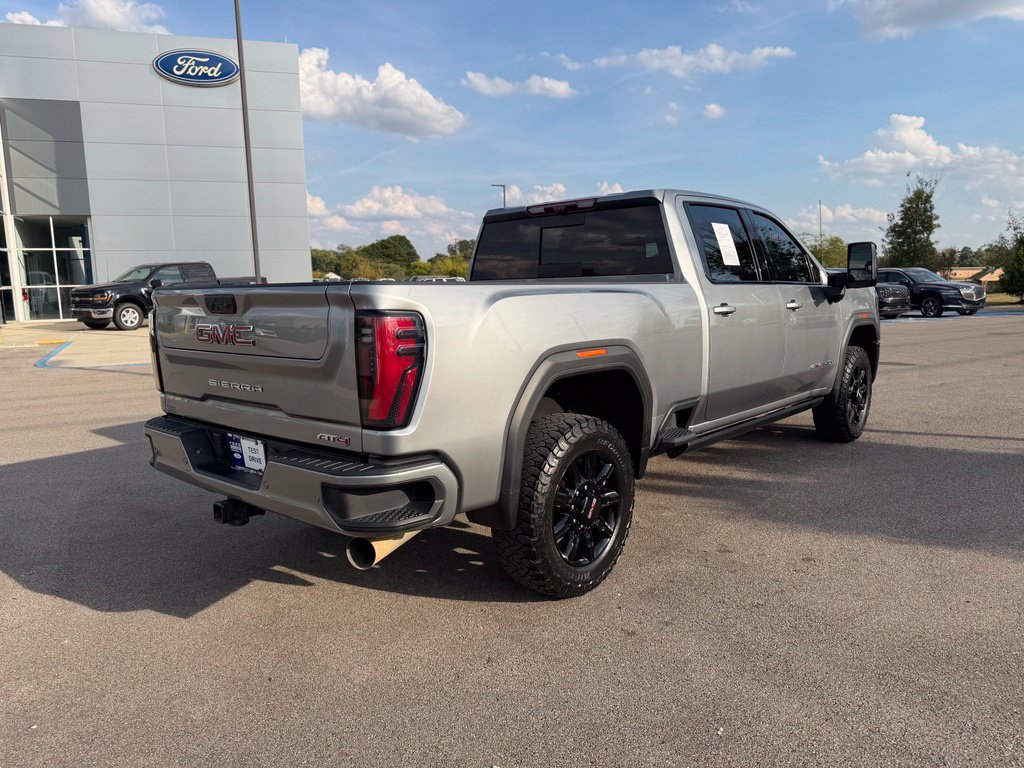 Used 2025 GMC Sierra 2500 AT4 w/ AT4 Premium Plus Package AWD/4WD image 5