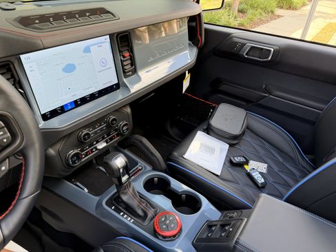 Used 2025 Ford Bronco Raptor image 35