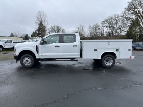 New 2026 Ford F350 XL image 2
