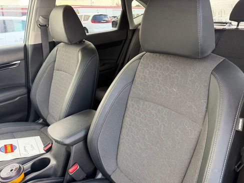Used 2025 Kia Seltos S image 18
