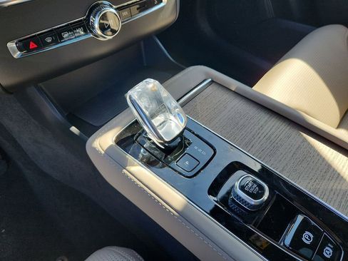 New 2026 Volvo XC90 B6 Ultra w/ Lounge Package image 15