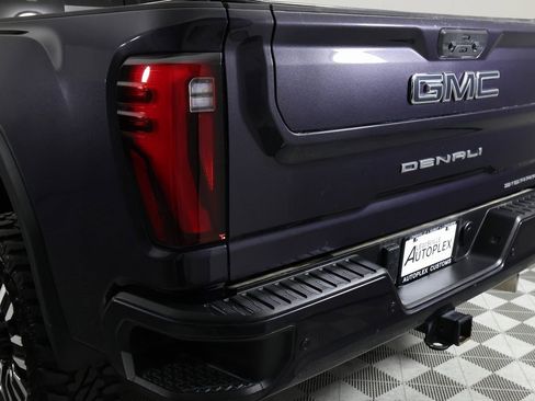 Used 2024 GMC Sierra 2500 Denali Ultimate image 63