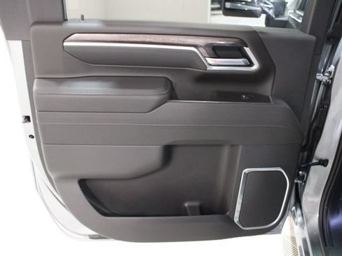 New 2026 Chevrolet Silverado 2500 LTZ w/ Trail Boss Package AWD/4WD image 21