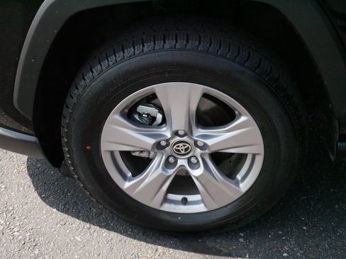 Certified 2025 Toyota RAV4 XLE AWD/4WD image 15