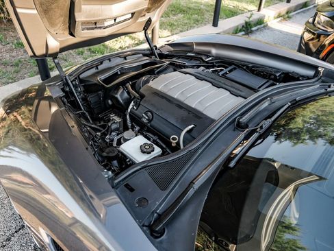 Used 2016 Chevrolet Corvette Stingray Convertible w/ 2LT Preferred Equipment Group image 41