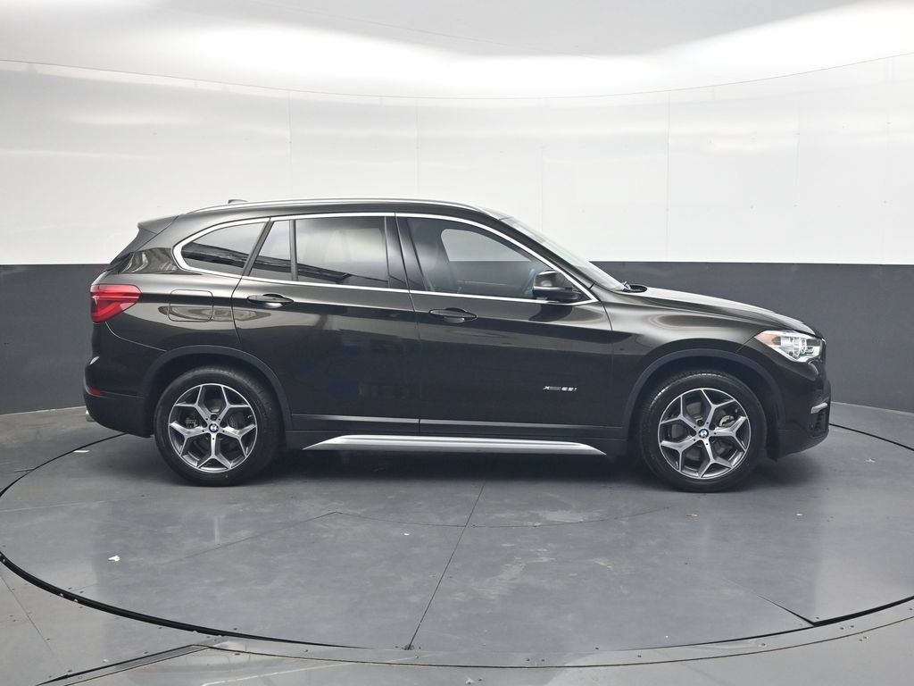 Used 2017 BMW X1 xDrive28i AWD/4WD image 3