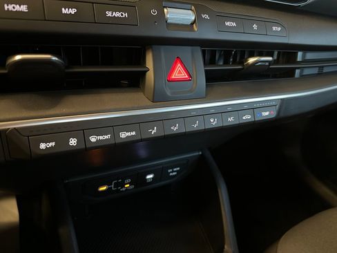 Used 2025 Kia K4 LXS FWD image 15