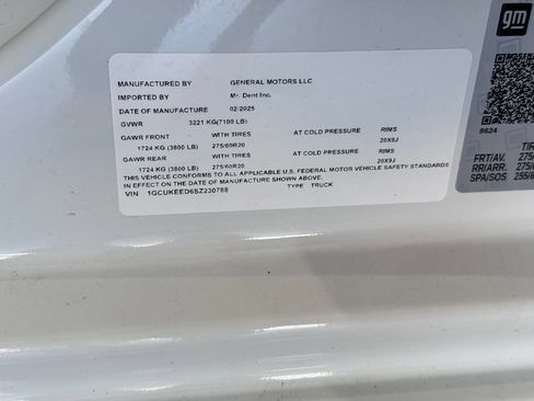 Certified 2025 Chevrolet Silverado 1500 RST AWD/4WD image 11