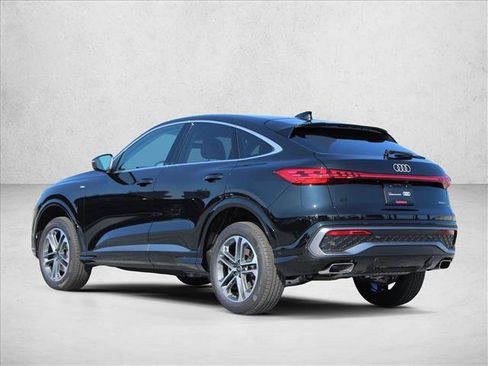 Certified 2025 Audi Q5 Premium w/ Convenience Package AWD/4WD image 12
