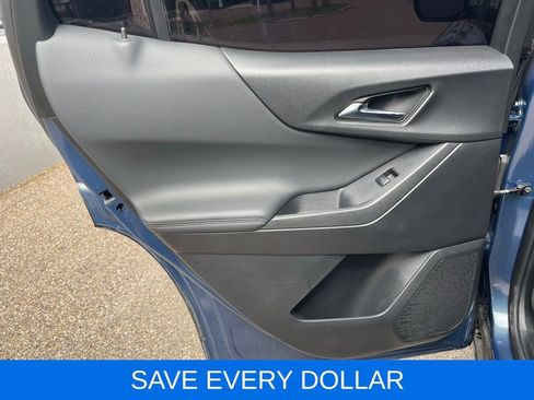 Used 2025 Chevrolet Equinox LT image 15