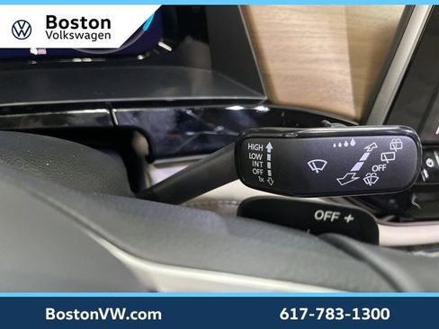 New 2026 Volkswagen Atlas SE image 18