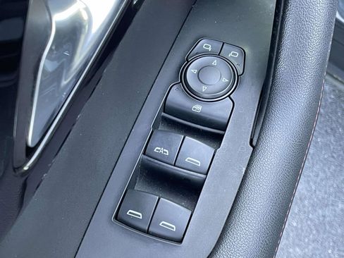 Used 2020 Chevrolet Blazer RS FWD image 15