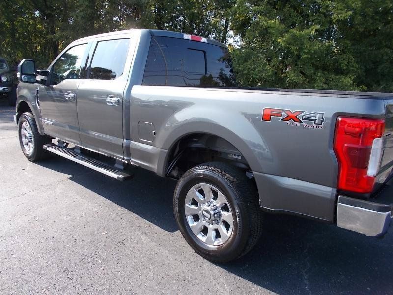 Used 2017 Ford F250 Lariat w/ Chrome Package AWD/4WD image 5