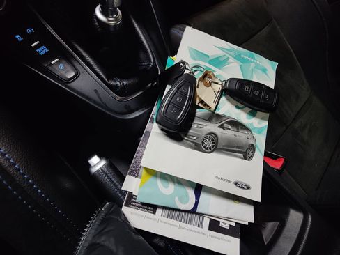 Used 2017 Ford Focus RS image 44