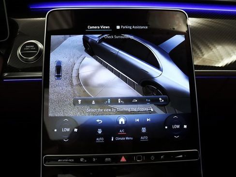 Used 2024 Mercedes-Benz S 63 AMG S w/ Carbon Fiber Exterior Package image 28