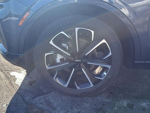 Used 2024 Lincoln Nautilus Reserve w/ Equipment Group 202A image 9