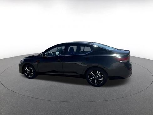 Used 2025 Nissan Sentra SV image 8