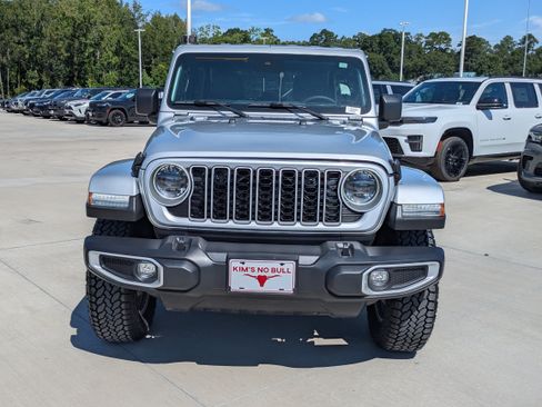Used 2024 Jeep Wrangler Unlimited Sahara AWD/4WD image 8
