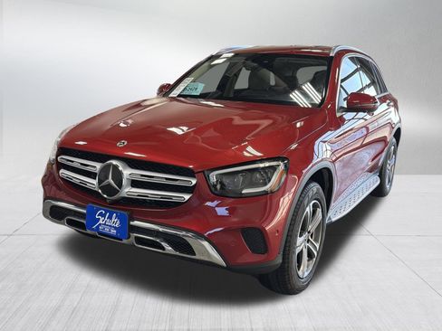 Used 2022 Mercedes-Benz GLC 300 4MATIC image 3